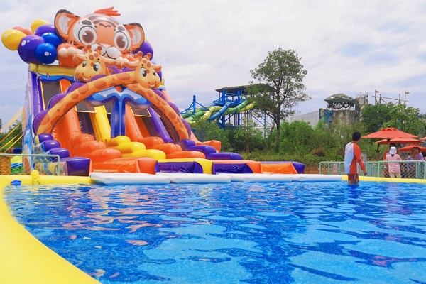 Water Inflatable Park in Anji